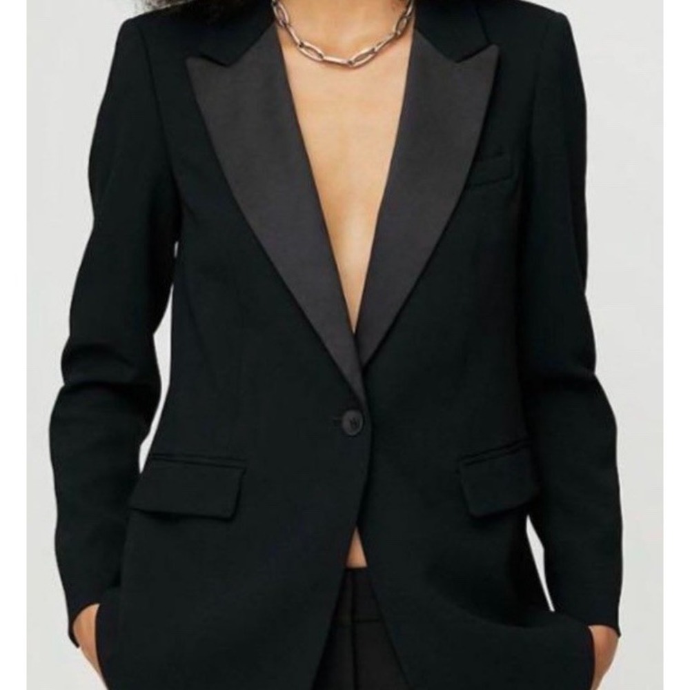 Aritzia Babaton Yates Blazer Tuxedo Jacket Black Size 4 Satin Career Workwear